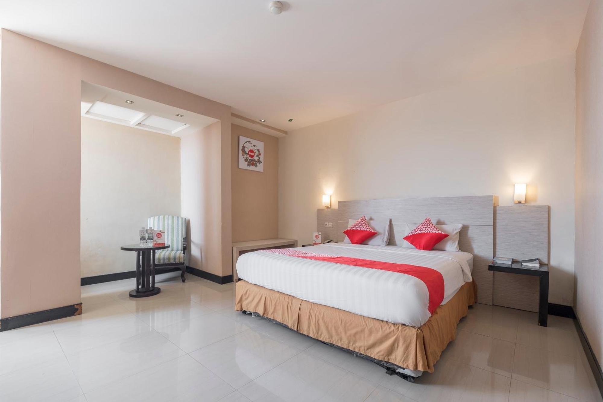 Oyo 1081 Allson City Hotel Makasar Exteriér fotografie